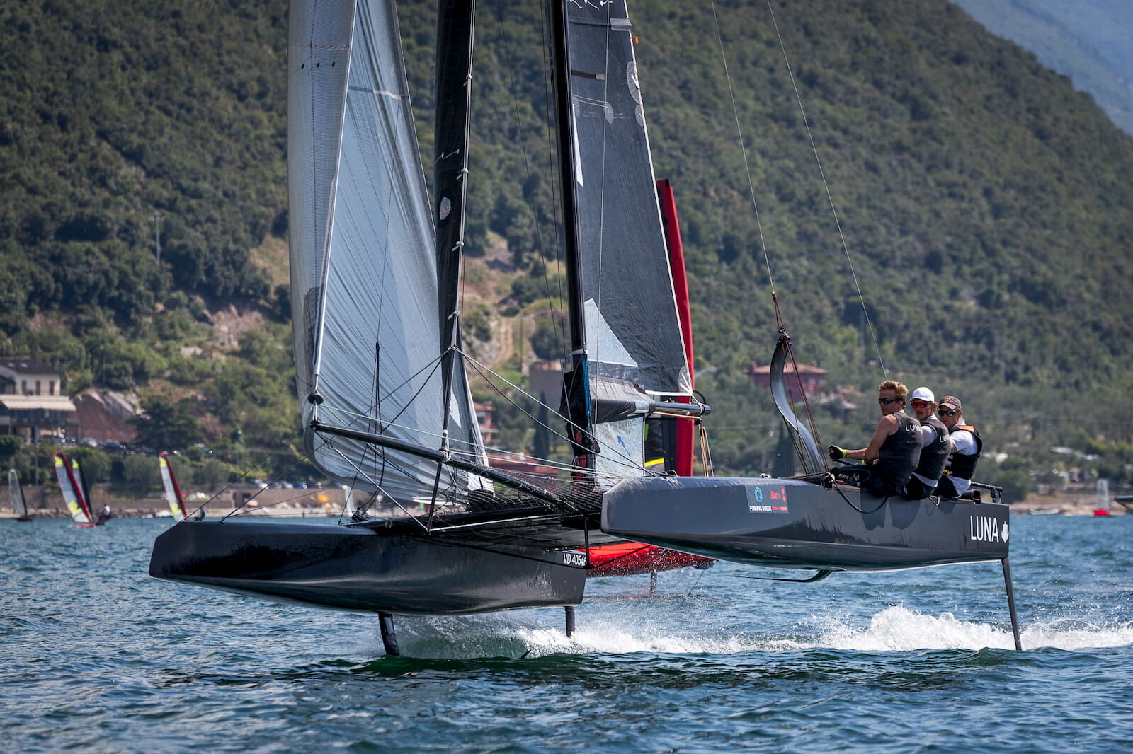 Foiling Week Catamarano Fraglia Vela Malcesine, Lago di Garda
