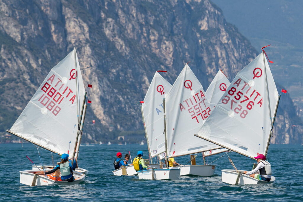 attivita giovanile squadra agonistica fraglia vela malcesine lago garda