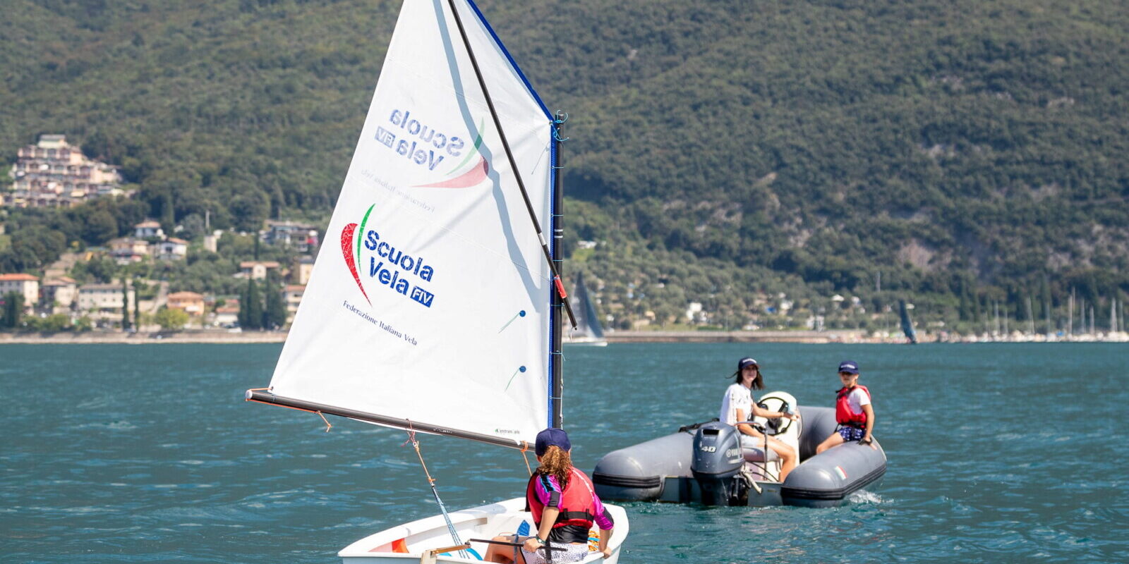 Lezione individuale Vela Bambini Fraglia Vela Malcesine